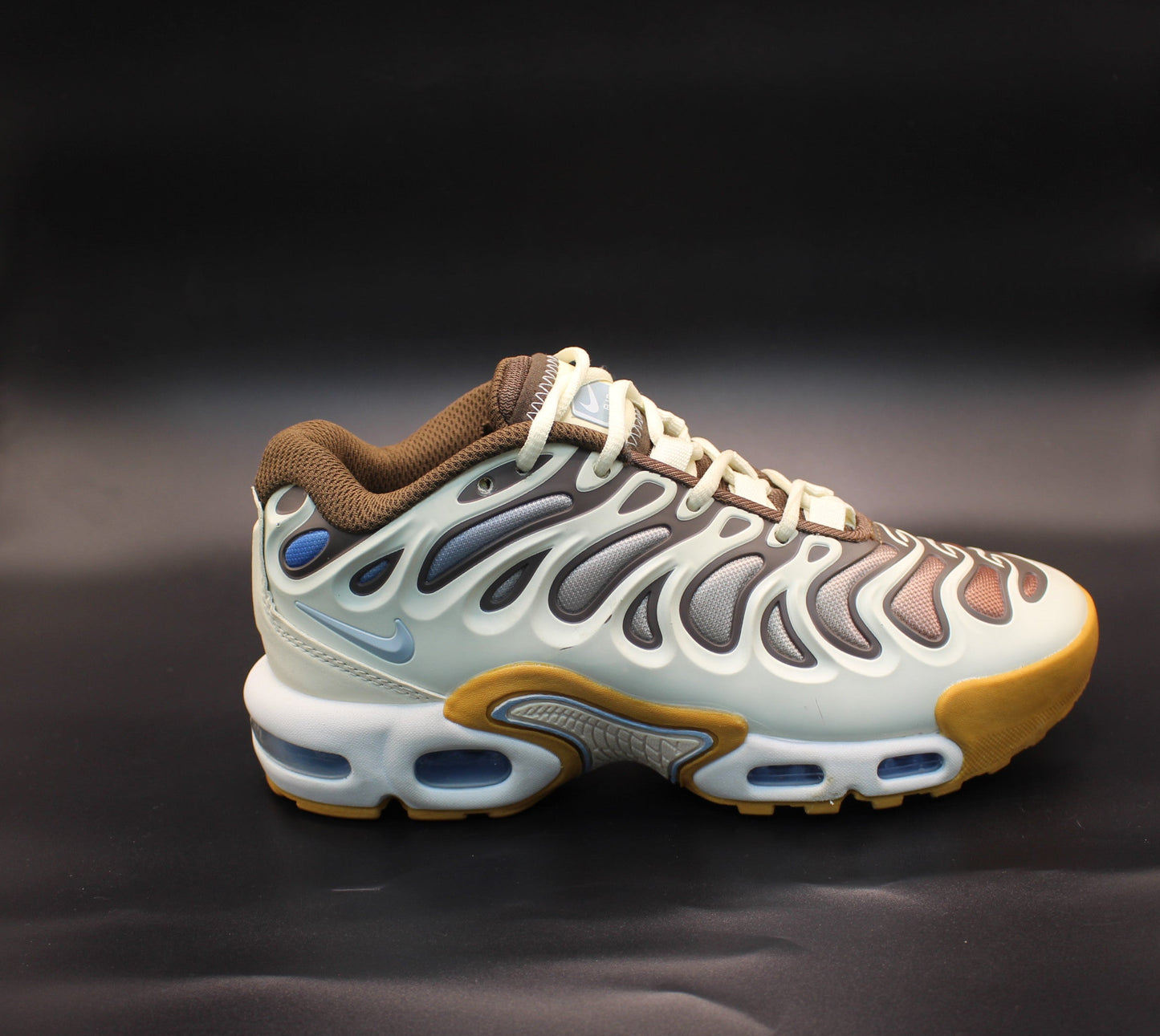 Nike Air Max Plus Drift - Hyper Crimson (Brown/Beige)