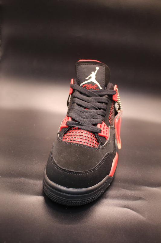 Air Jordan 4 Retro SB Low